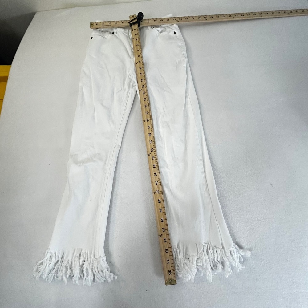 BEFORE YOU Cropped Flare Jeans White Fringed Hem Size‎ S